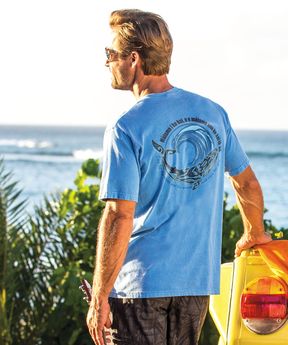 Malama Whale - Blue Hawaii Dyed Short Sleeve Crewneck T-Shirt
