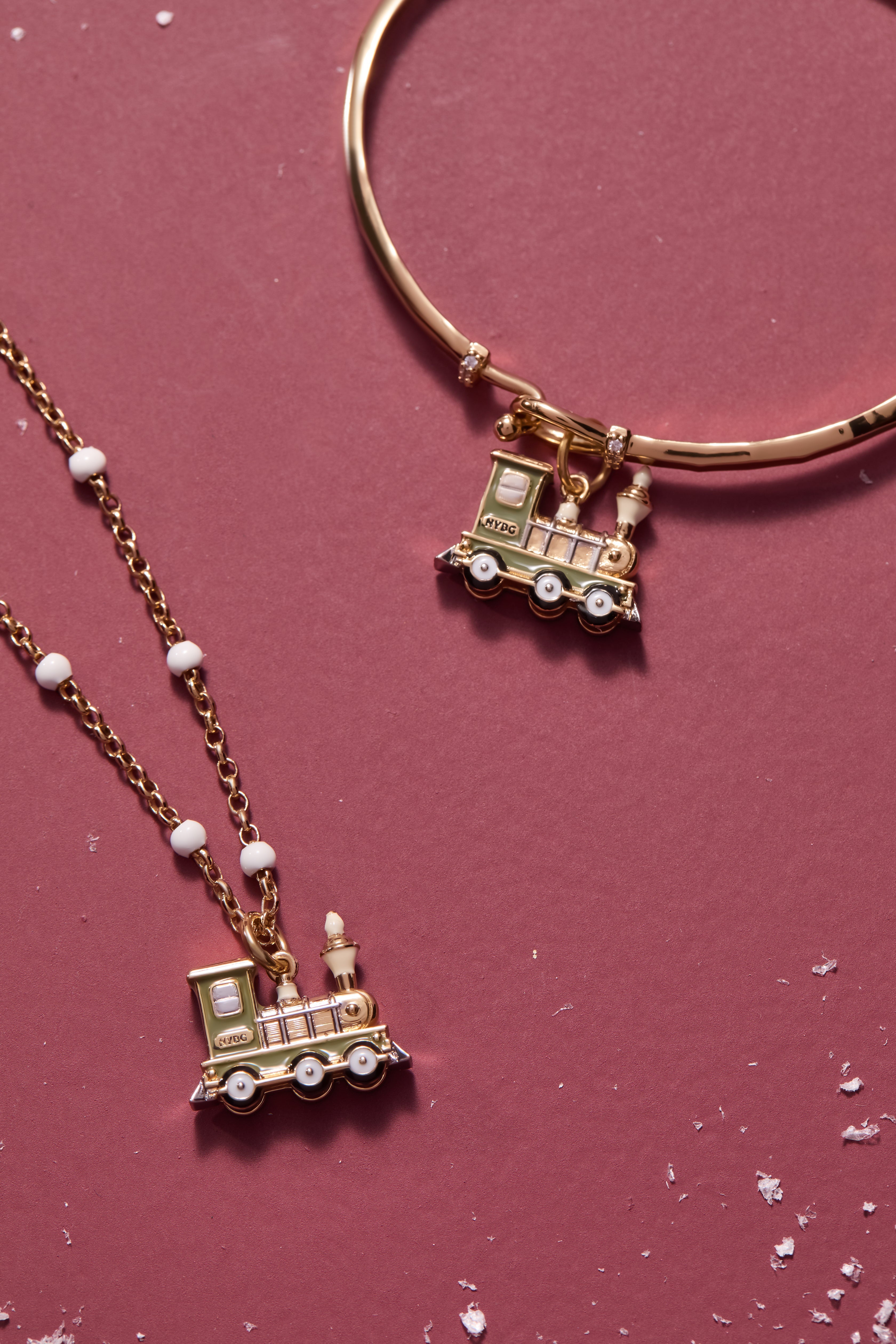 New York Botanical Garden® Holiday Train Tension Bangle