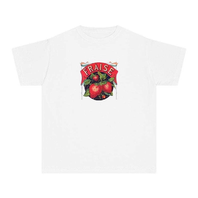 Vintage Strawberry Baby Tee, Cute Fruit Tee, Coquette Tshirt, Retro Graphic, Aesthetic, Y2k 90s Style, Retro Graphic, Cottagecore