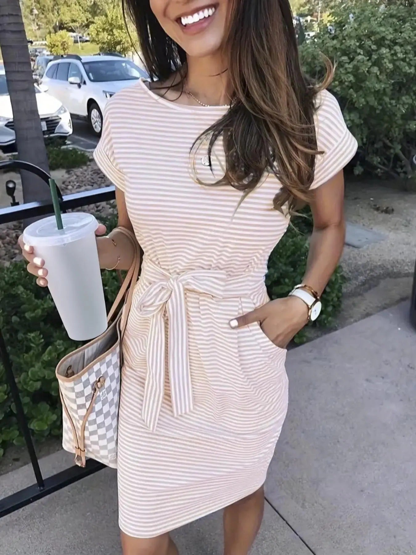 Women's Striped Print Belted Pocket Dress, Elegant Batwing Sleeve Round Neck Short Dress for Summer, Ladies Clothes for Daily Wear