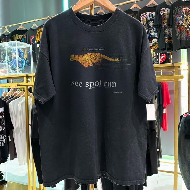 Y2K 'See Spot Run' Cheetah Nat Geo Rare  Black T-Shirt Unisex Shirt Gift for him, Gift for her, Gift for fan